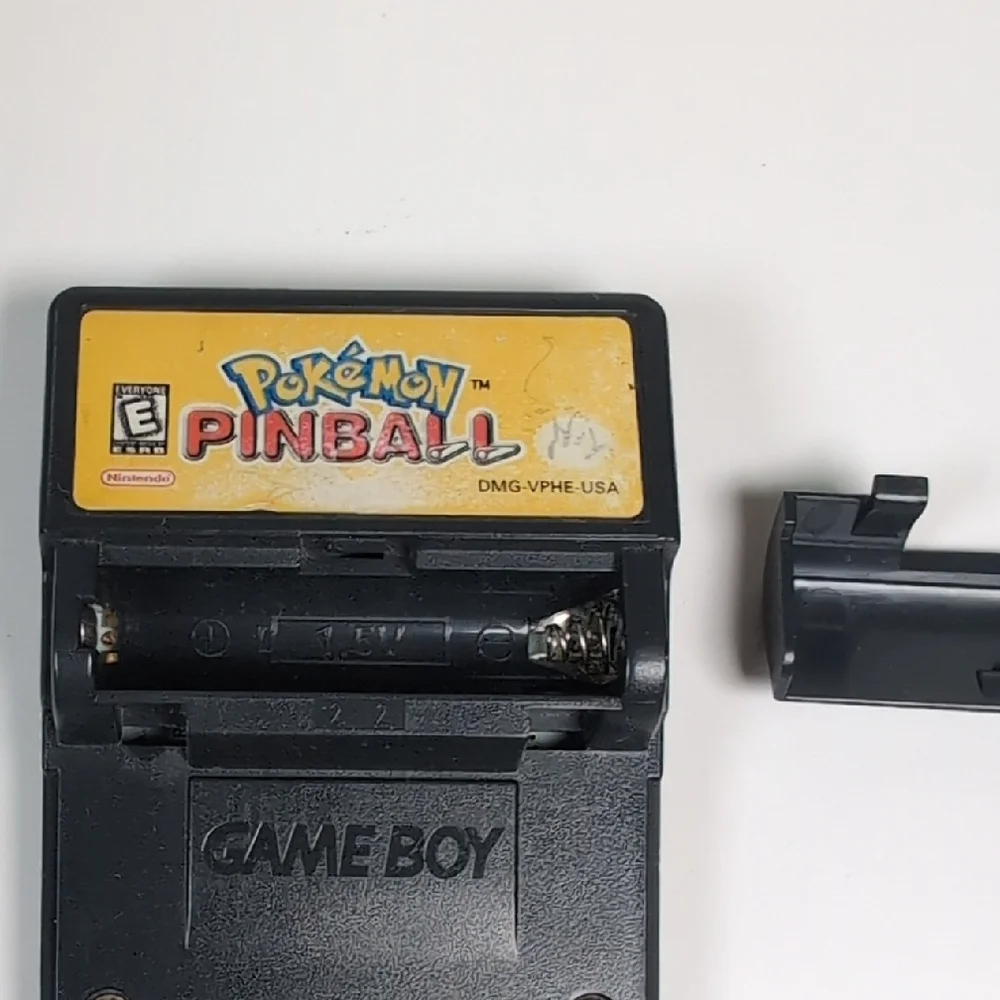 Nintendo Game Boy Pokémon Pinball Cartridge - Black - Picture 6 of 8